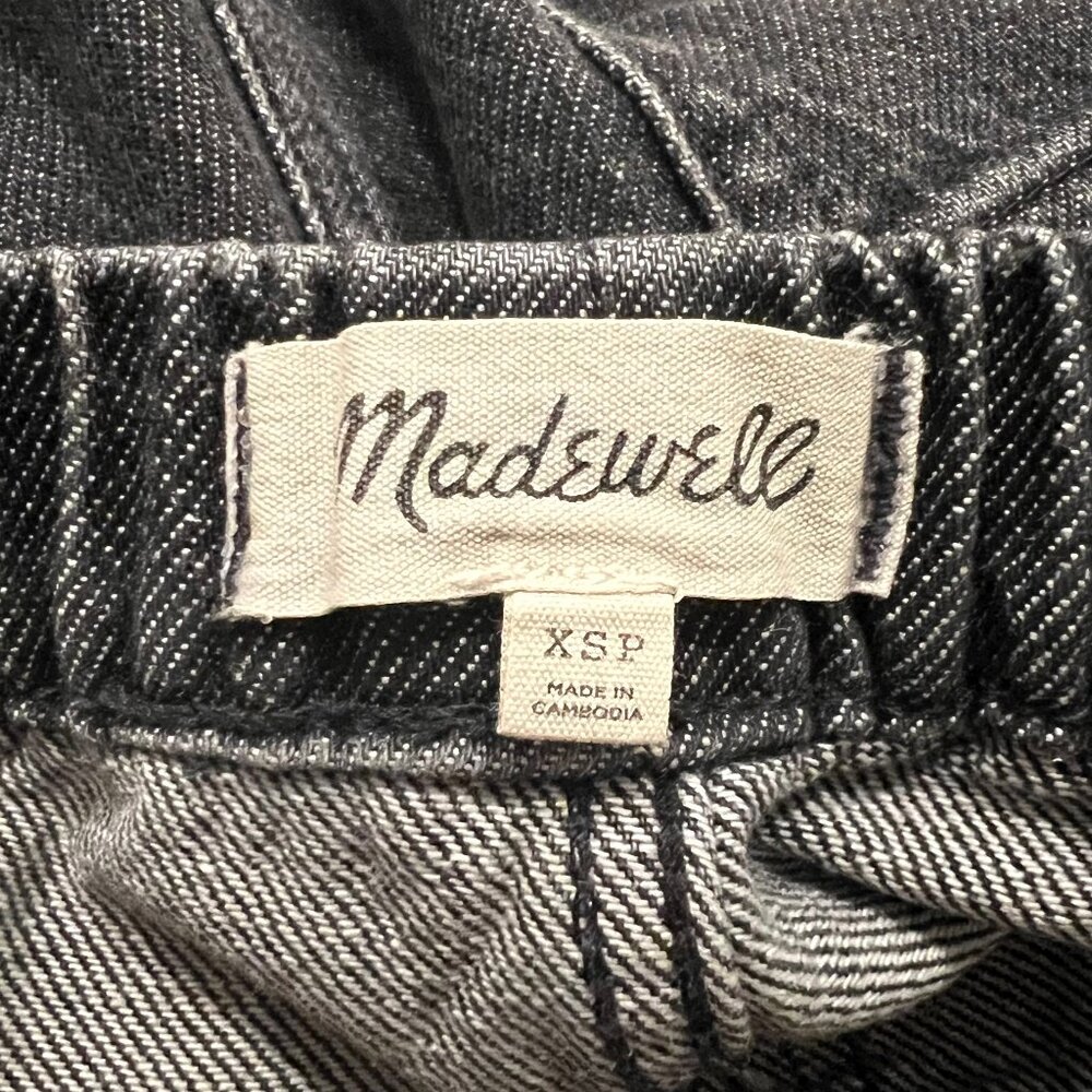 Madewell Petite Relaxed Pull-on Jean, XSP in Chelford wash - Picture 8 of 11